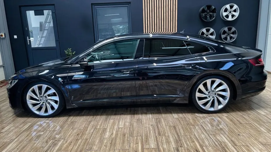 VOLKSWAGEN Arteon -