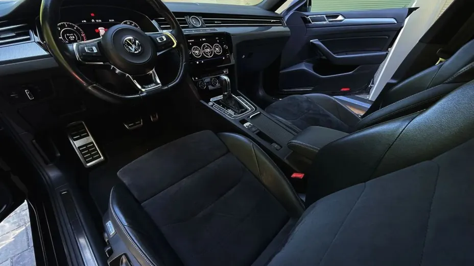 VOLKSWAGEN Arteon -