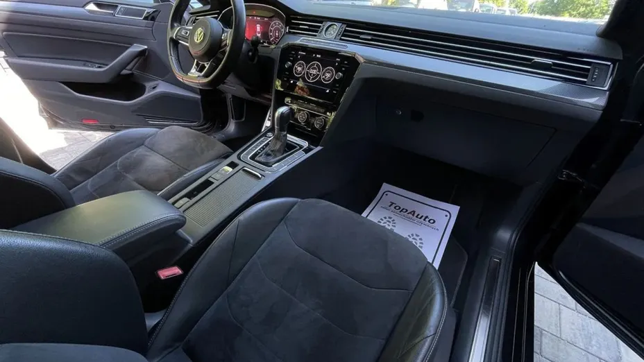 VOLKSWAGEN Arteon -