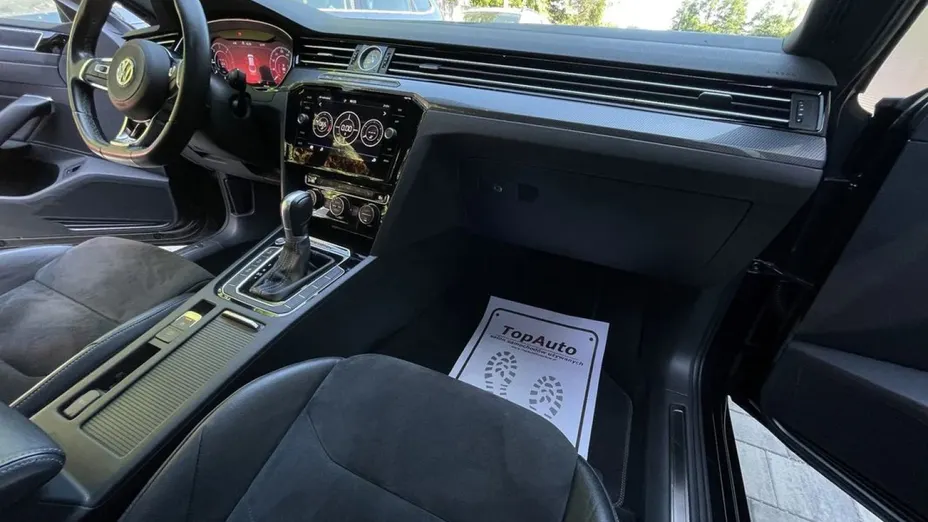 VOLKSWAGEN Arteon -