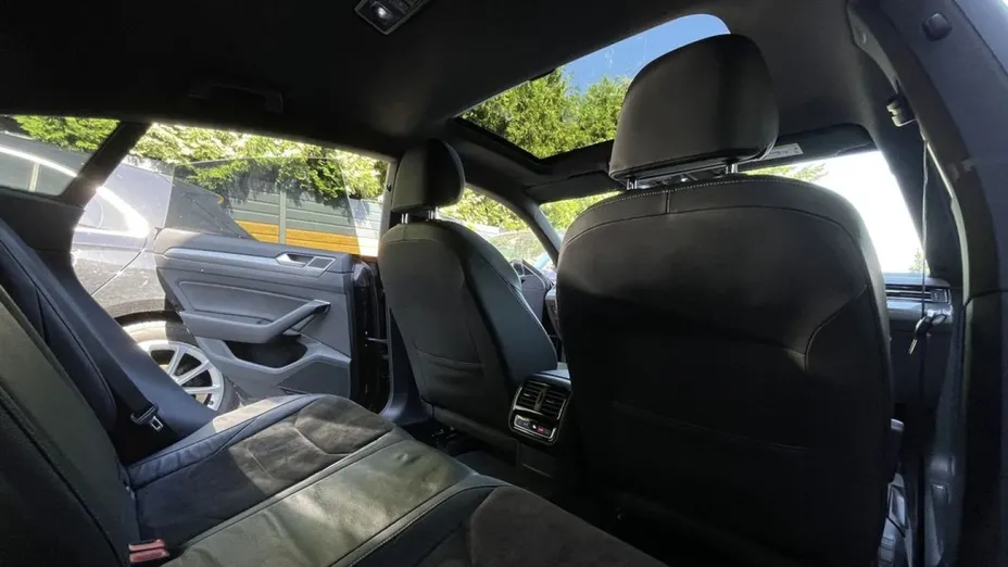 VOLKSWAGEN Arteon -
