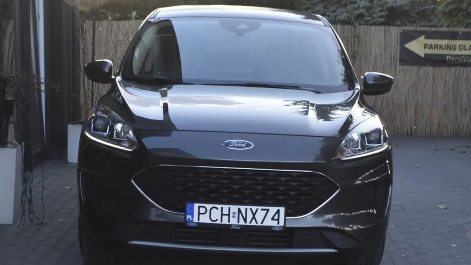 FORD Escape -