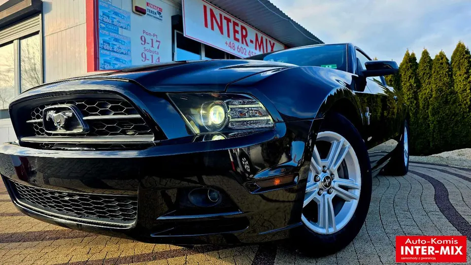 FORD Mustang -