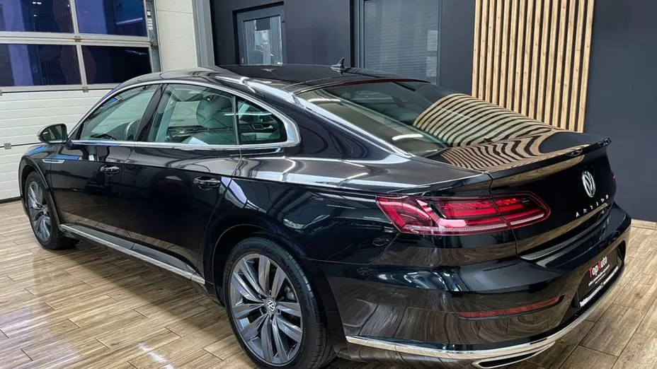 VOLKSWAGEN Arteon -