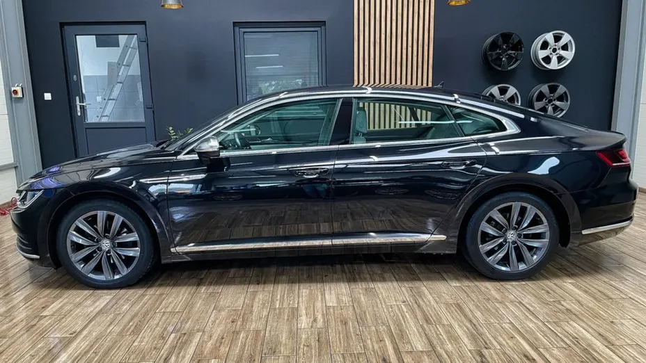 VOLKSWAGEN Arteon -