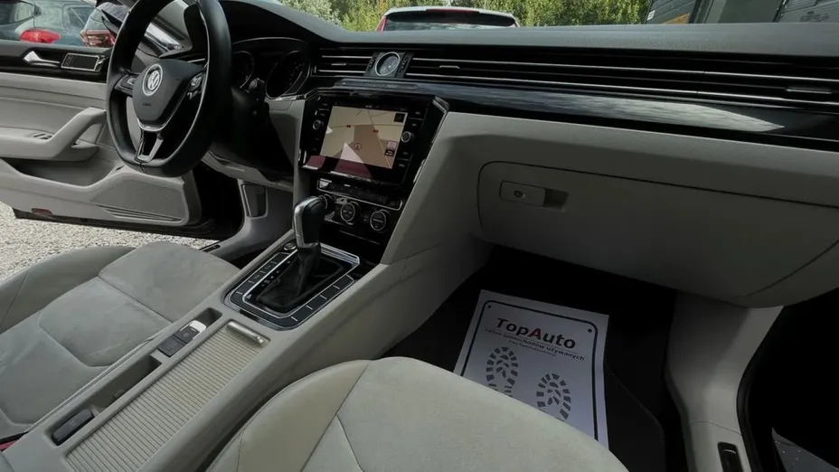 VOLKSWAGEN Arteon -