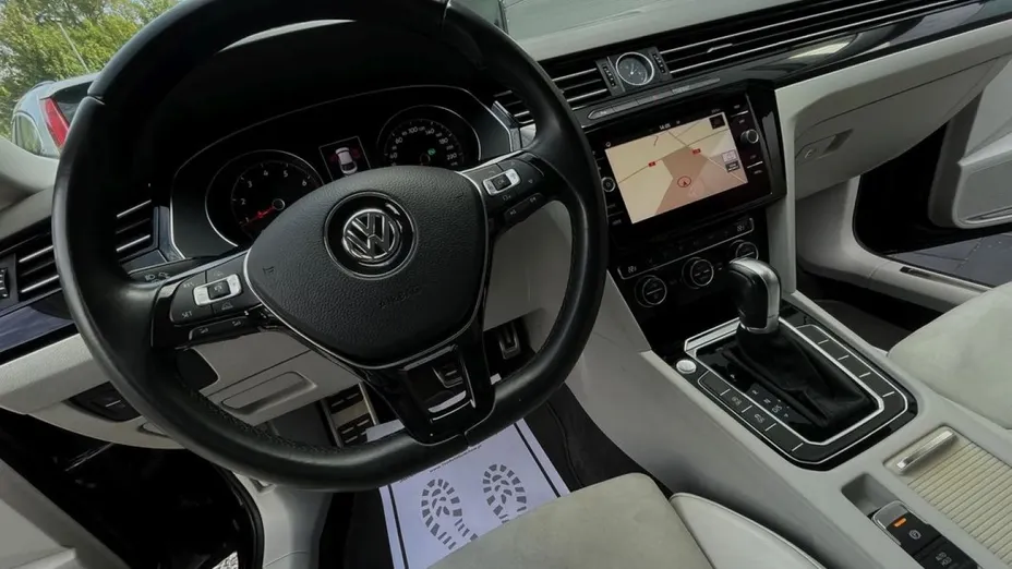 VOLKSWAGEN Arteon -