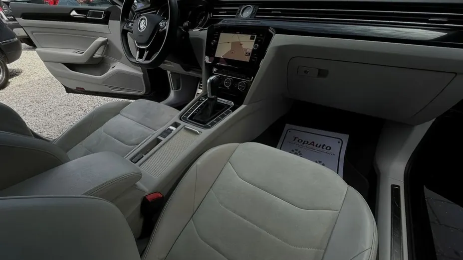 VOLKSWAGEN Arteon -