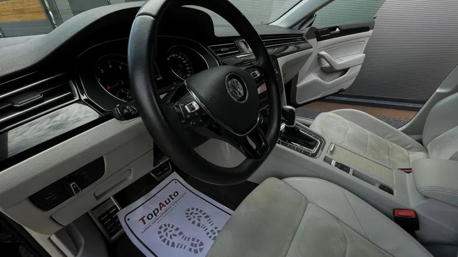 VOLKSWAGEN Arteon -