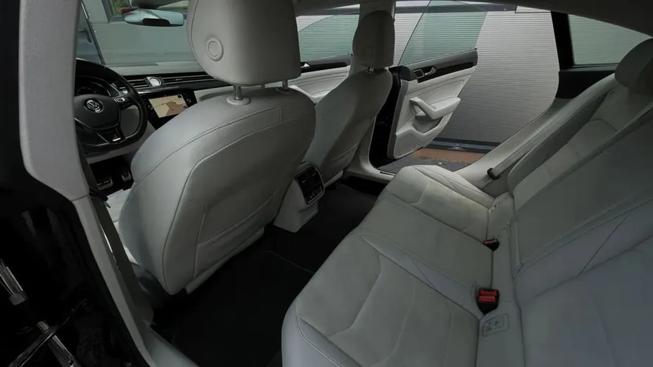 VOLKSWAGEN Arteon -