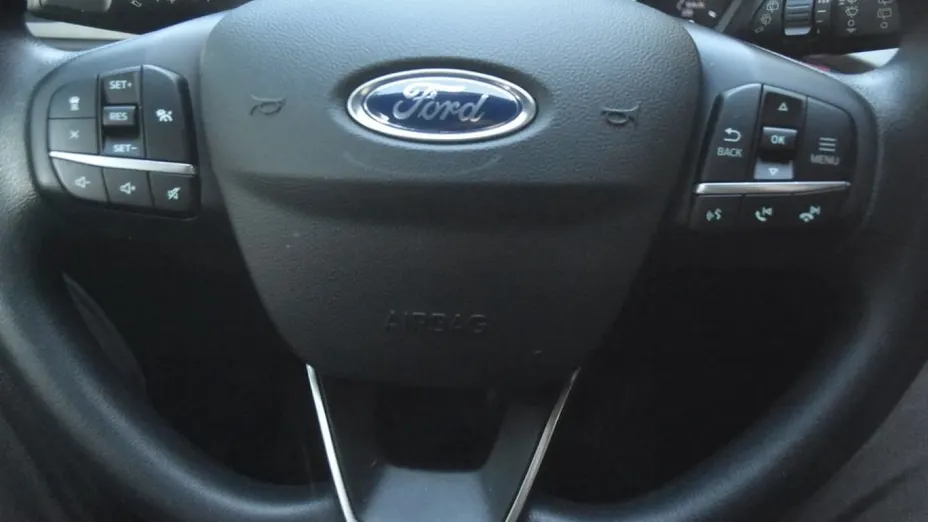 FORD Escape -