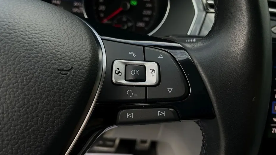 VOLKSWAGEN Arteon -