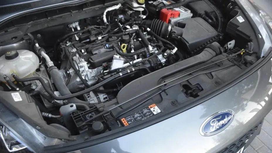 FORD Escape -