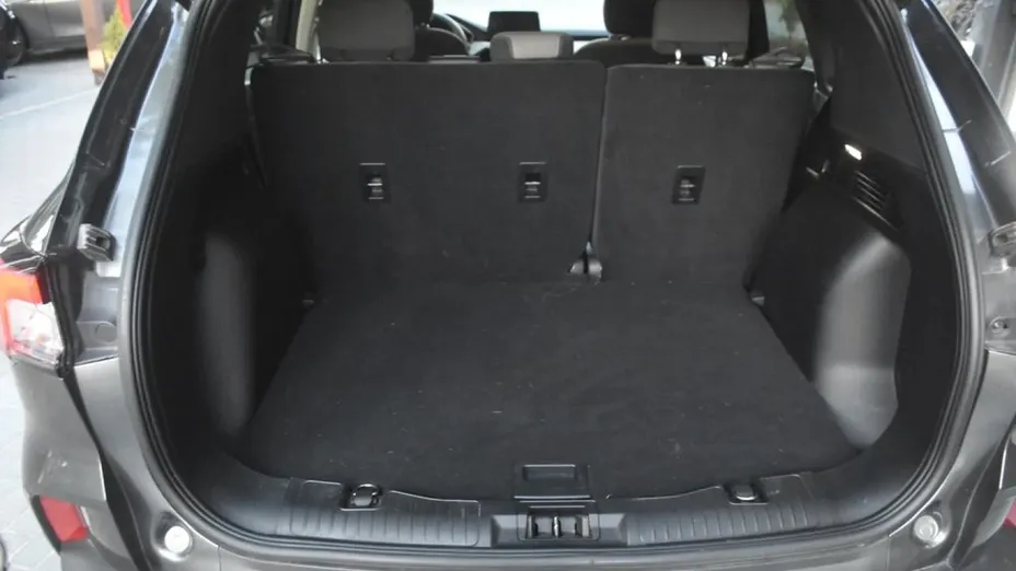 FORD Escape -