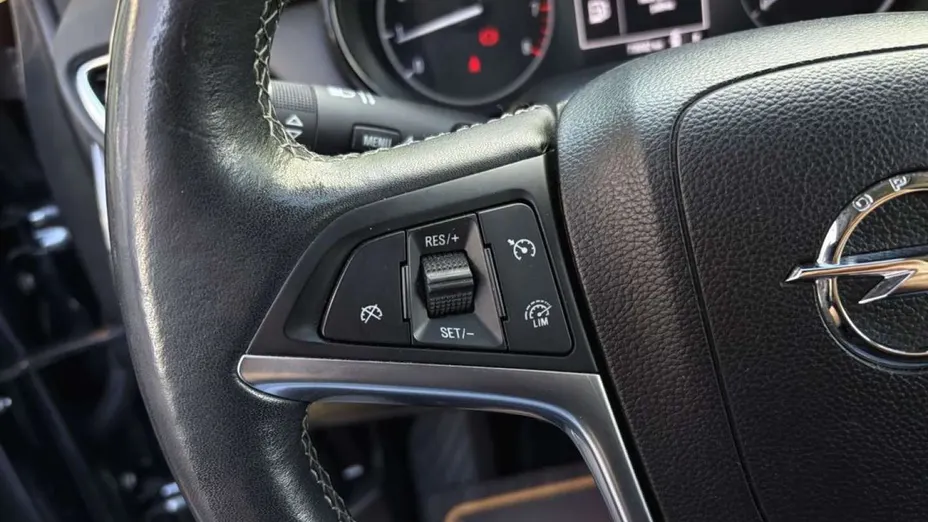 OPEL Mokka -