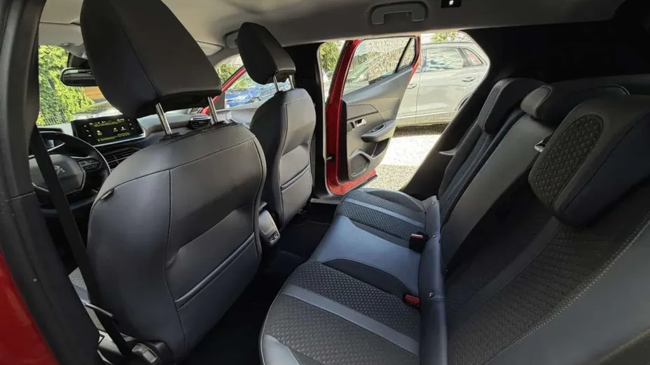 PEUGEOT 2008 -