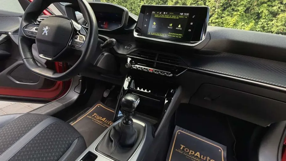 PEUGEOT 2008 -