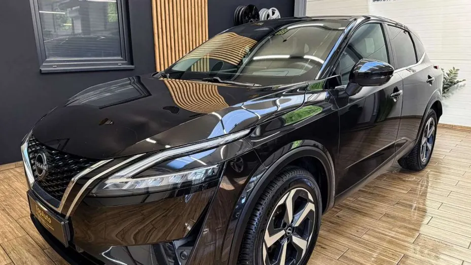 NISSAN Qashqai -
