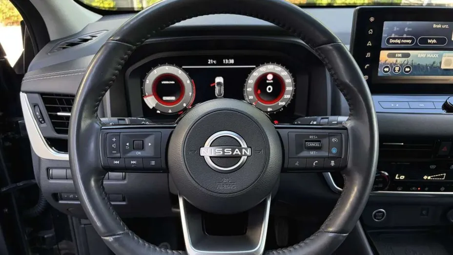 NISSAN Qashqai -