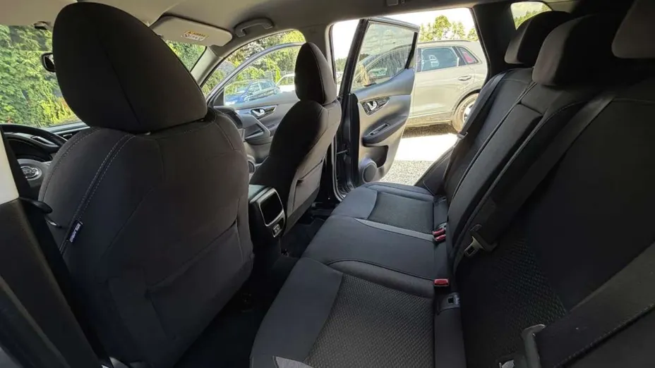 NISSAN Qashqai -