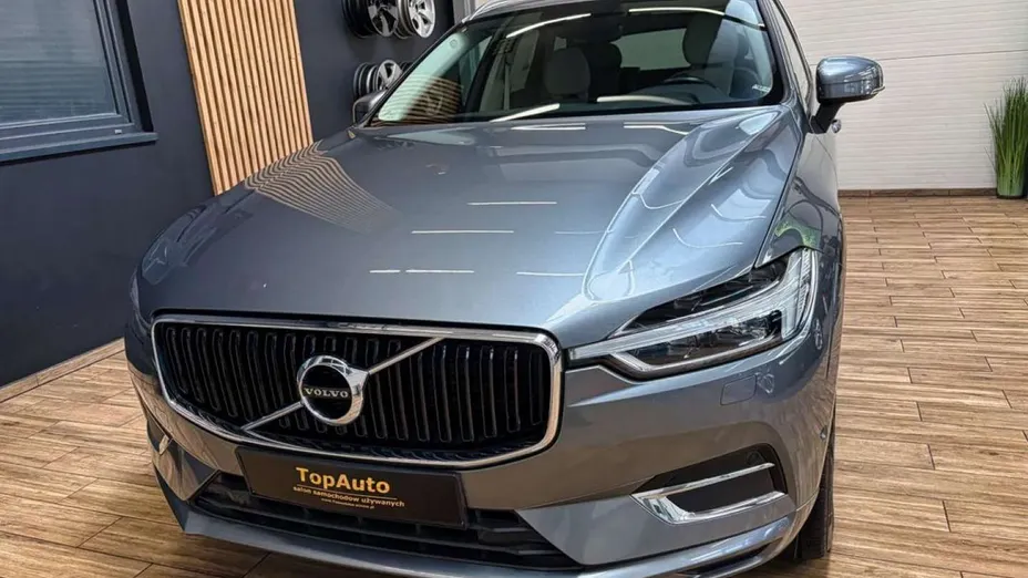VOLVO XC60 -