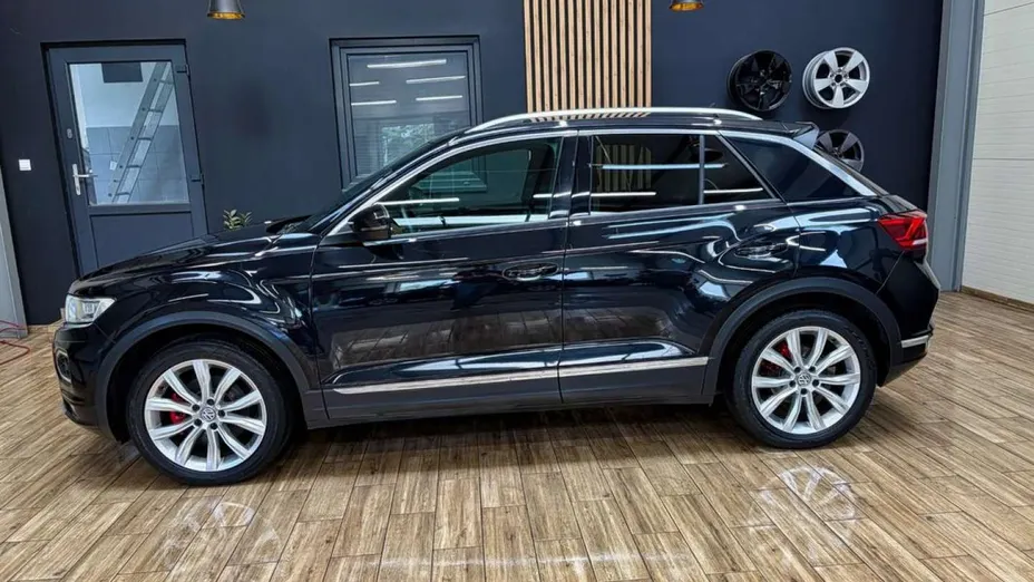 VOLKSWAGEN T-ROC -