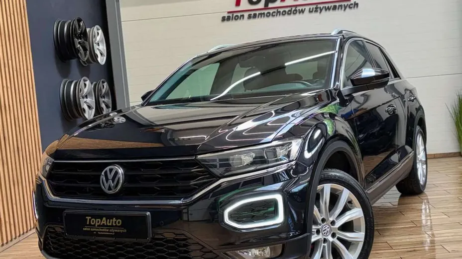 VOLKSWAGEN T-ROC -