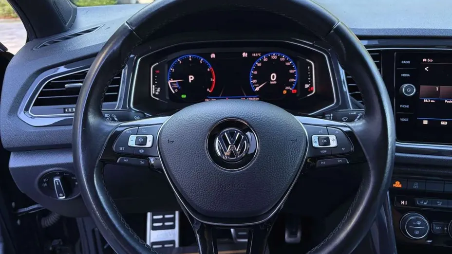 VOLKSWAGEN T-ROC -