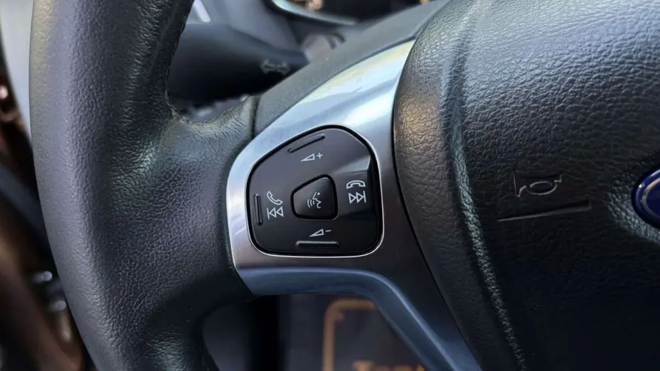 FORD B-MAX -