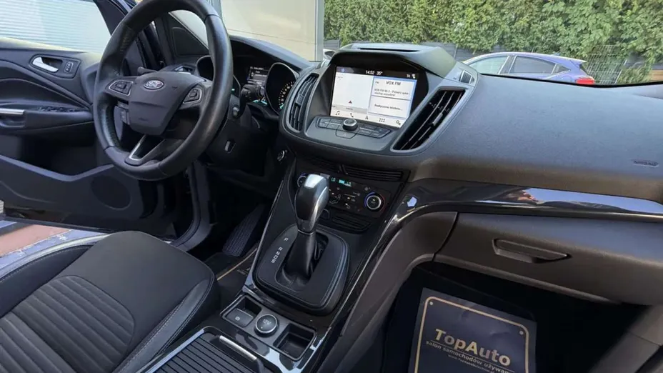 FORD Kuga -