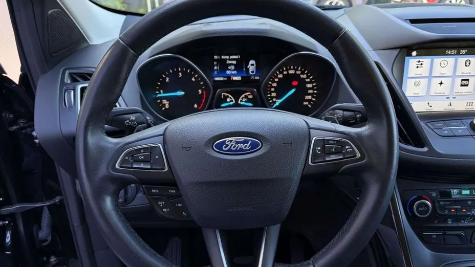 FORD Kuga -