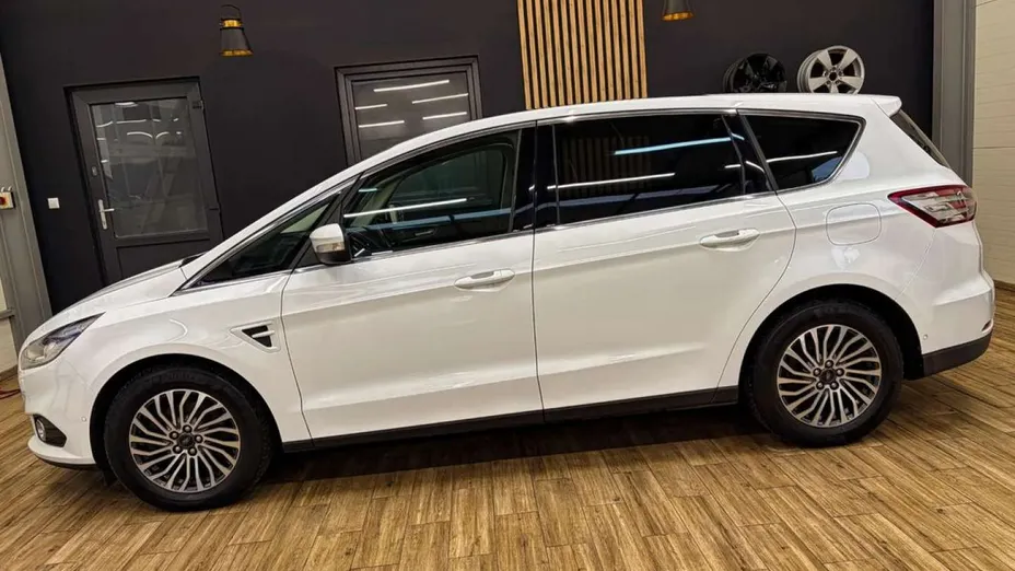 FORD S-MAX -