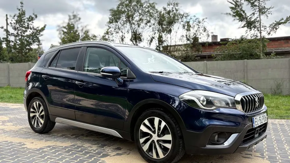 SUZUKI S-Cross -