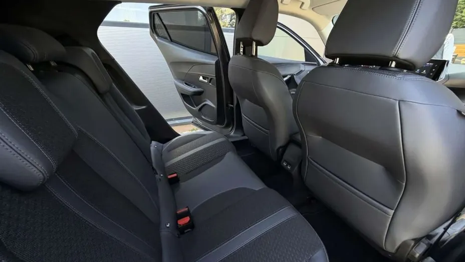PEUGEOT 2008 -