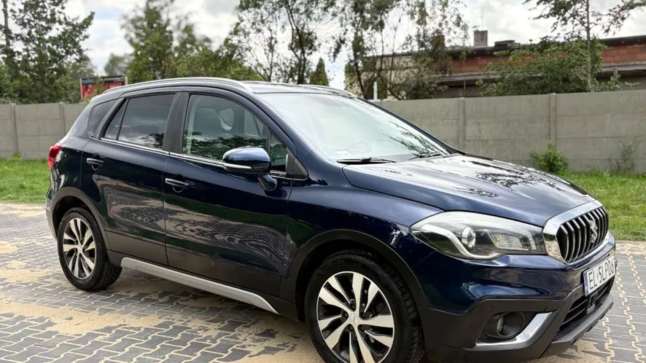 SUZUKI S-Cross -
