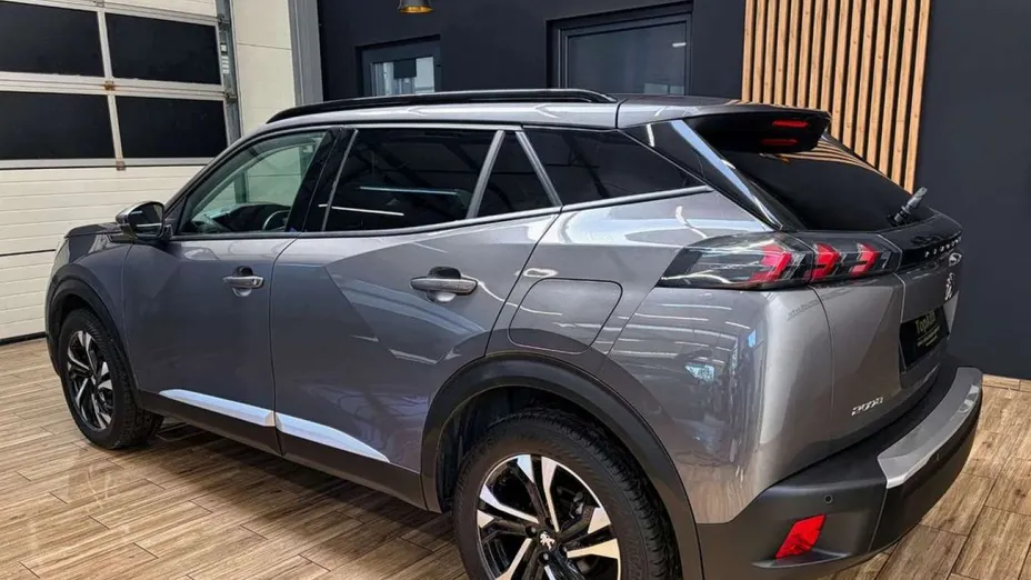 PEUGEOT 2008 -