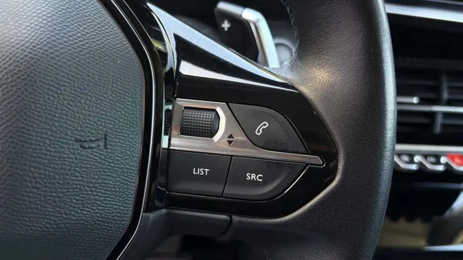 PEUGEOT 2008 -