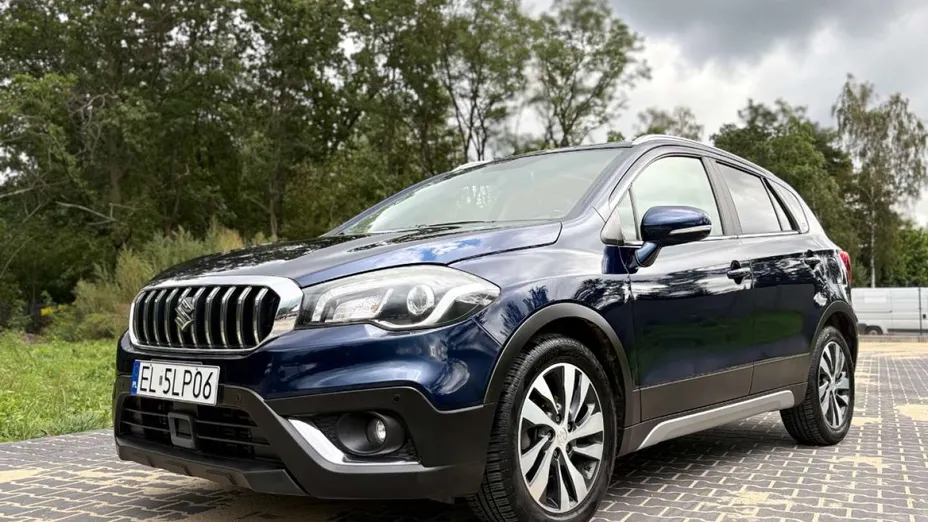 SUZUKI S-Cross -