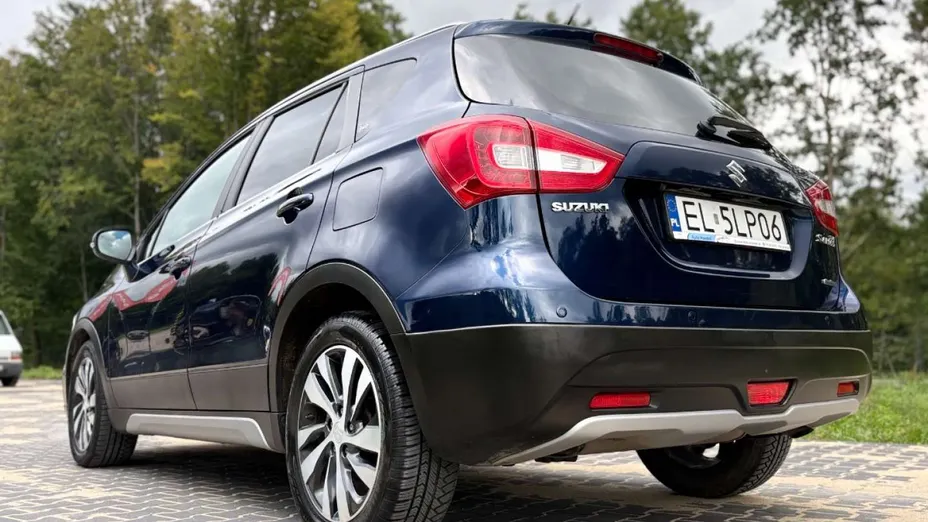 SUZUKI S-Cross -