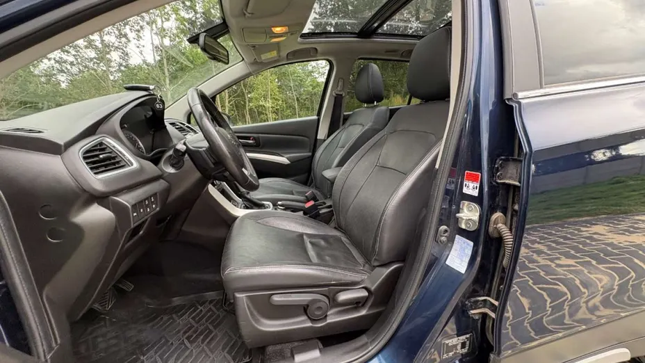SUZUKI S-Cross -