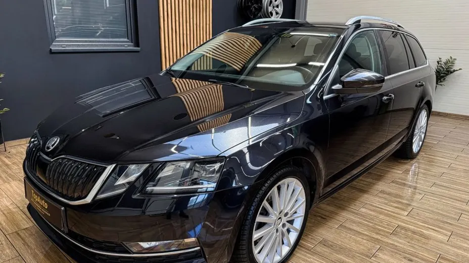 SKODA Octavia -