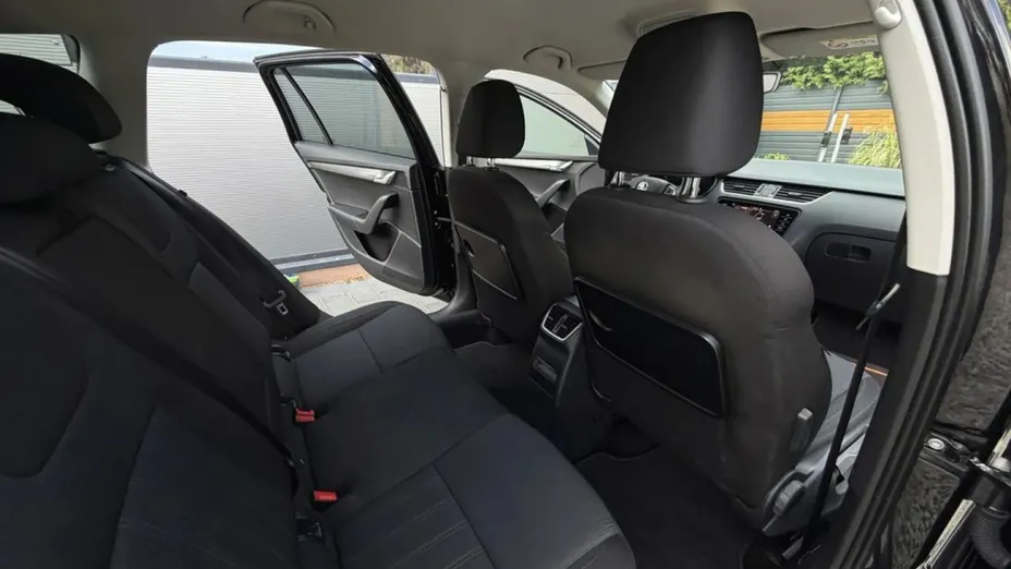 SKODA Octavia -