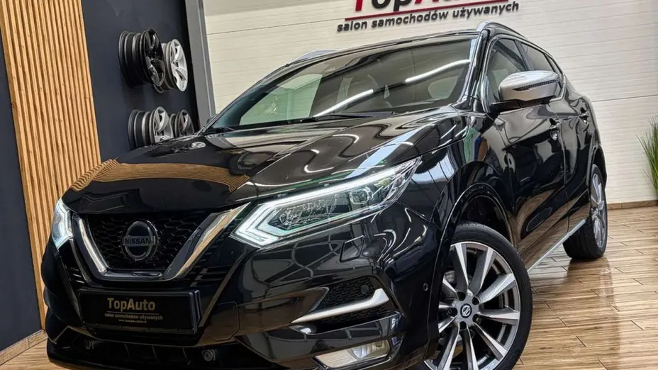 NISSAN Qashqai -