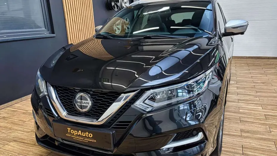 NISSAN Qashqai -