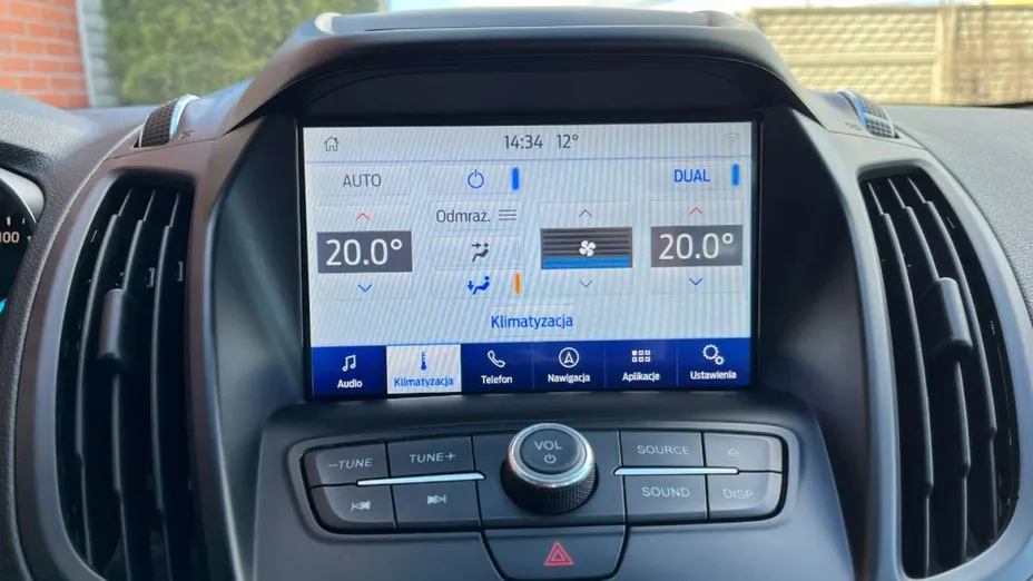 FORD Kuga -