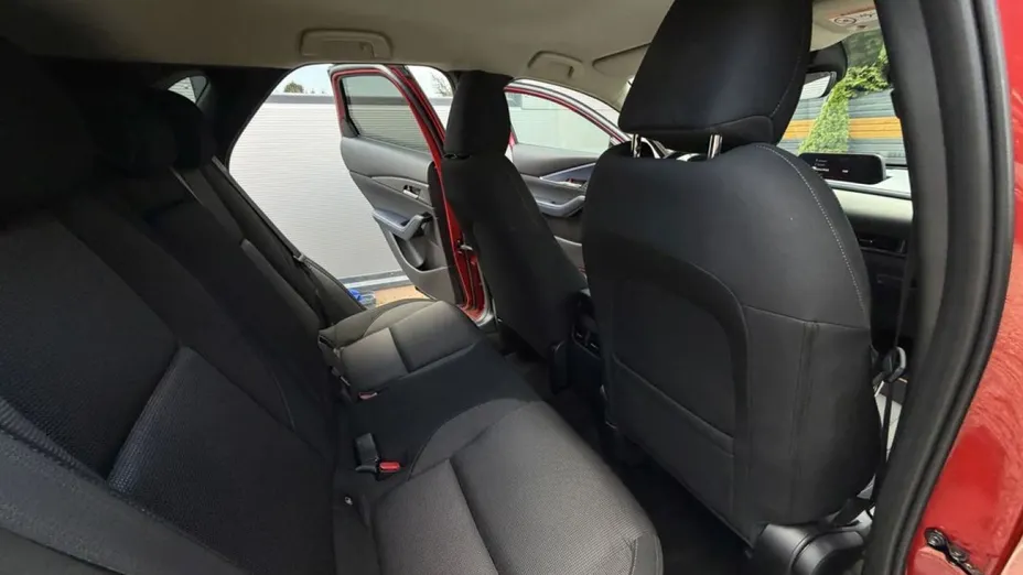 MAZDA CX-30 -