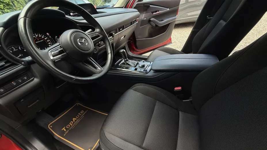 MAZDA CX-30 -