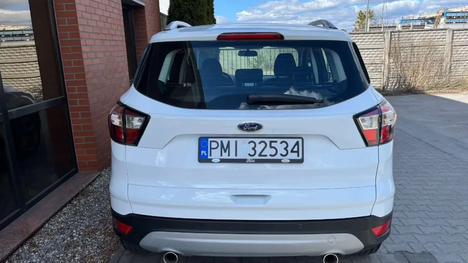 FORD Kuga -