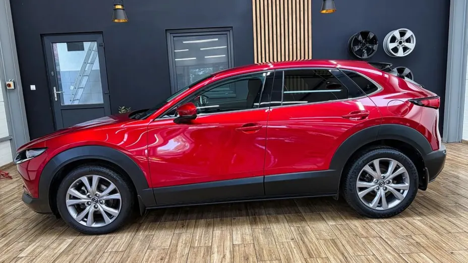 MAZDA CX-30 -