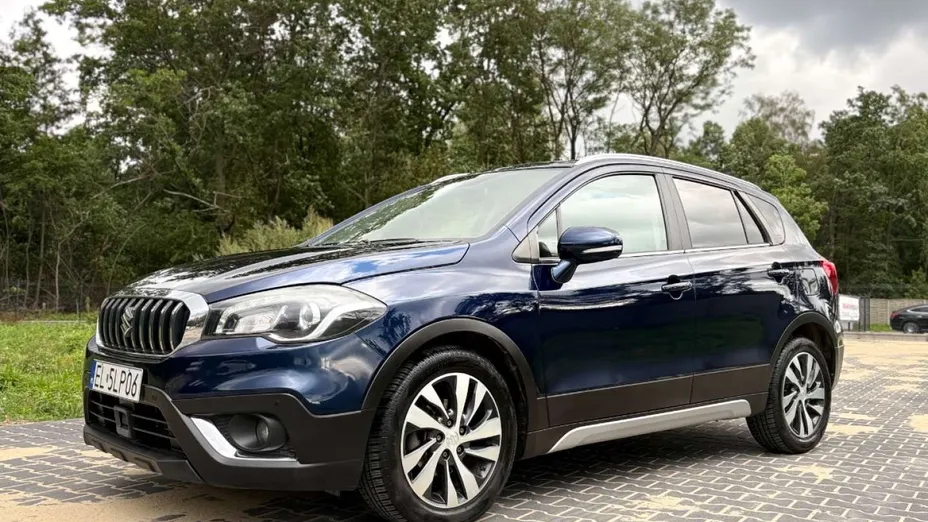 SUZUKI S-Cross -